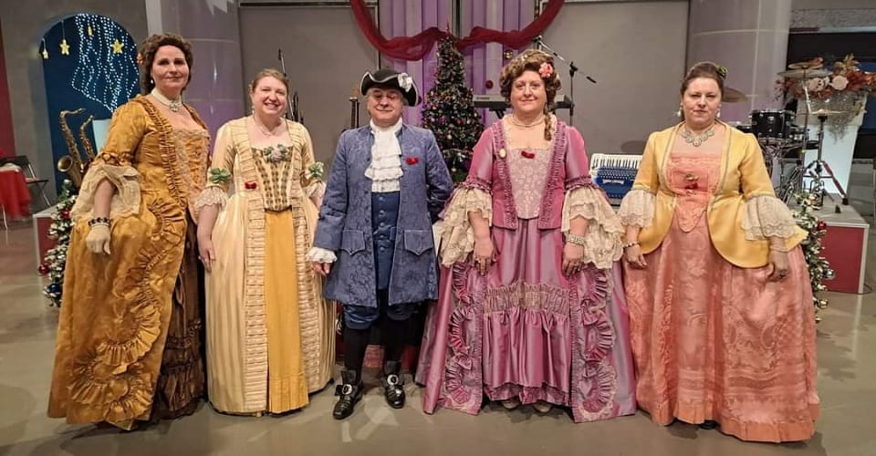 Image Description for http://80.88.88.181:8888/gpsviaggi/gpsviaggi/packages_photos/1170/Gruppo-Storico-La-Fenice-2.jpg