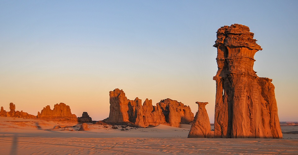 Image Description for http://80.88.88.181:8888/gpsviaggi/gpsviaggi/packages_photos/1444/Algeria-deserto-1.jpg